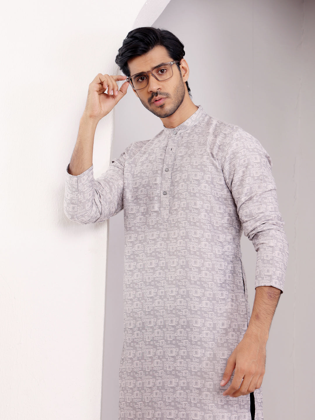 Textured Light Grey Printed Kurta for Men – Subtle Ethnic Elegance