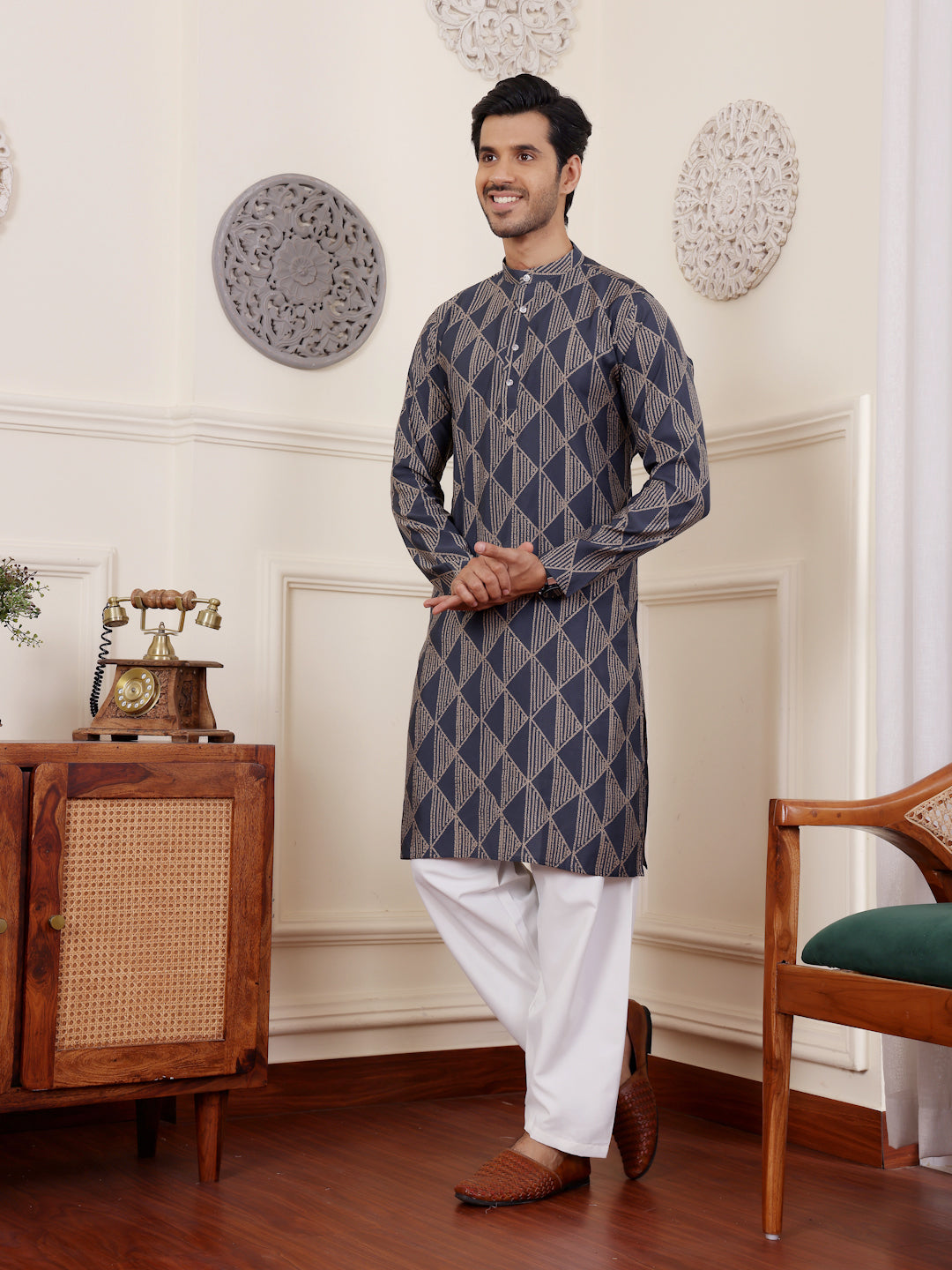 Men's Navy Blue Geometric Printed Kurta with White Pajama